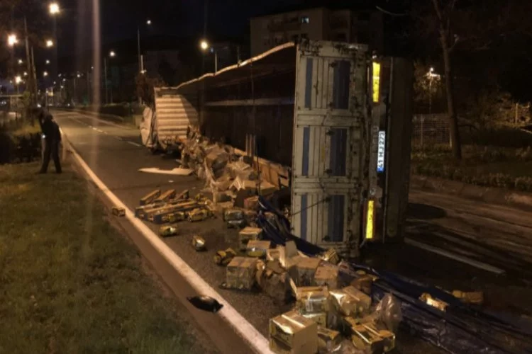 Yalova-Bursa karayolunu trafiğe kapatan kaza!