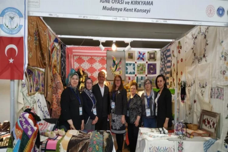 Mudanyalı kadınların el emeği ürünleri Bursa'da ilgi gördü