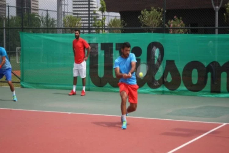 Tenisin nabzı Bursa'da atacak