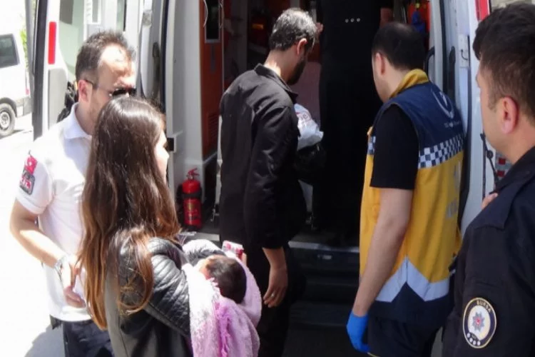 Bursa'da kırmızı ışıkta geçti, biri bebek 4 kişi yaralandı