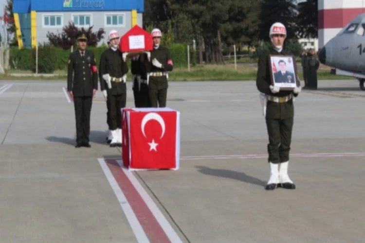 Şehit yüzbaşı törenle Ankara'ya uğurlandı