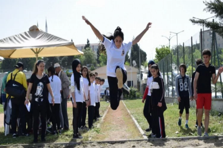 Nilüfer Spor Şenlikleri'nde atletizm coşkusu yaşandı