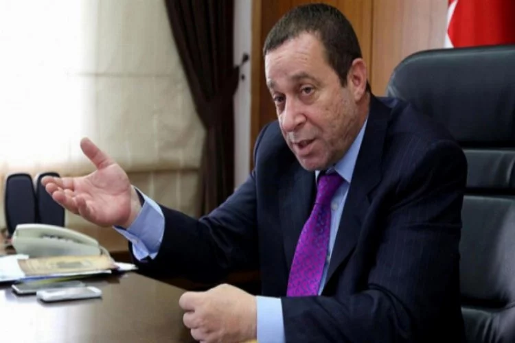 KKTC Maliye Bakanı Denktaş istifa etti