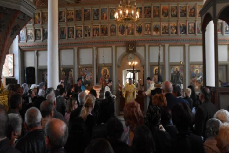 Onarımı yapılan Bulgar Kilisesi ayinle açıldı