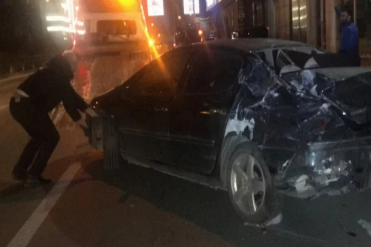 Bursa'da kaza yapan alkollü sürücüden insanlık ayıbı!