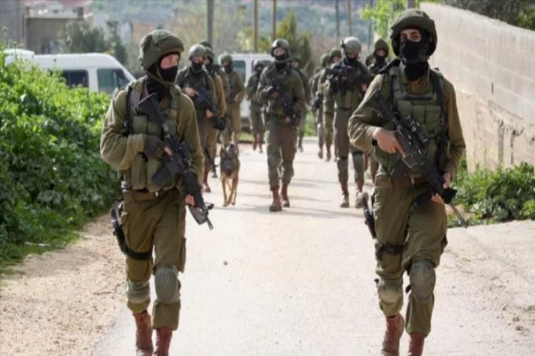 İsrail askerleri Gazze'de 30 Filistinliyi yaraladı!