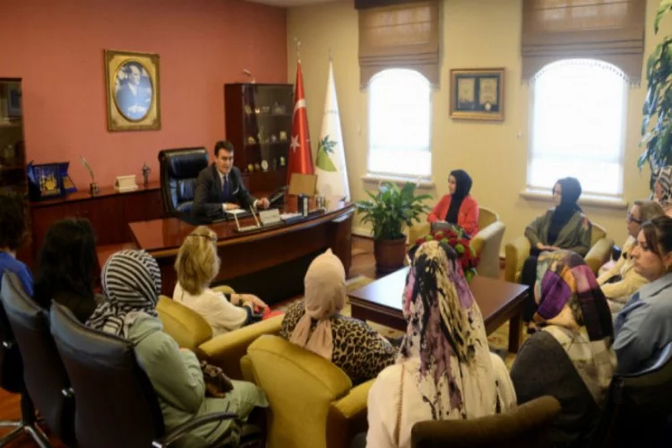 AK Parti Osmangazi Kadın Kolları'ndan Dündar'a ziyaret