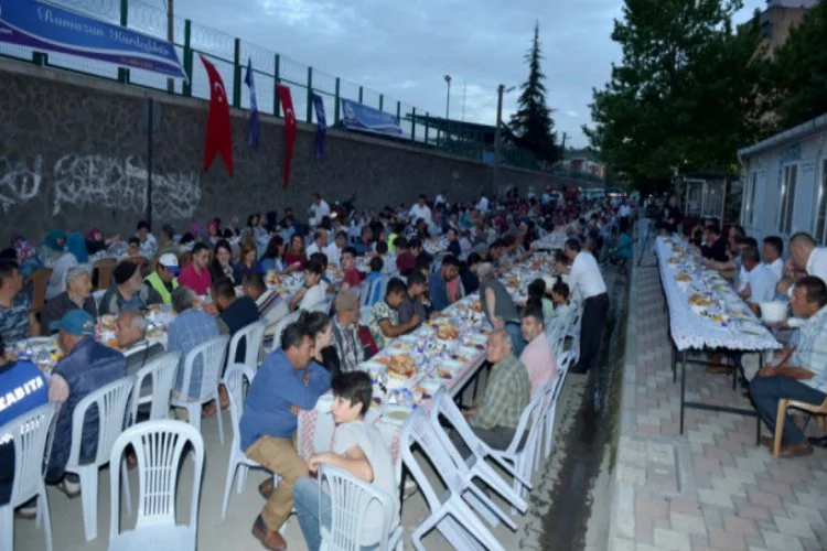 Mustafakemalpaşa Orta Mahalle'de iftar bereketi