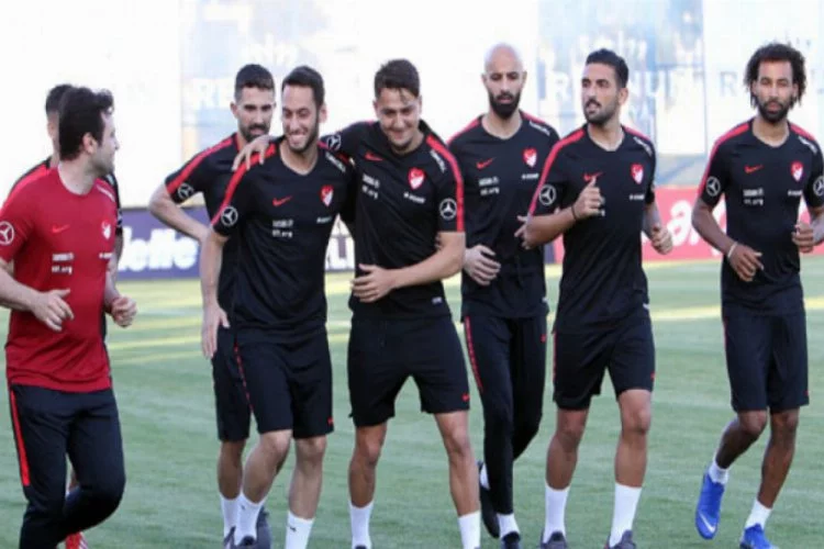 A Milli Futbol Takımı'nın Antalya kampı başladı