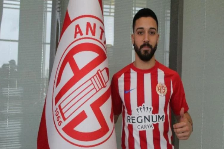 Antalyaspor, Tarık Çamdal'ın sözleşmesini uzattı