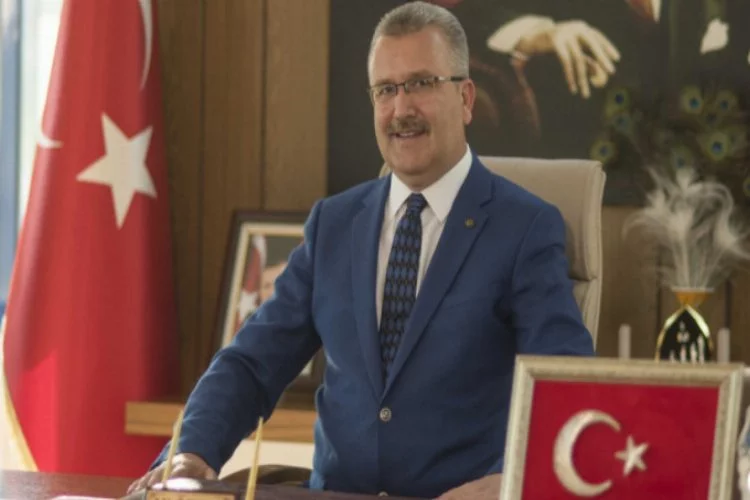Başkan Özkan'dan Ulubatlı Hasan'a övgü