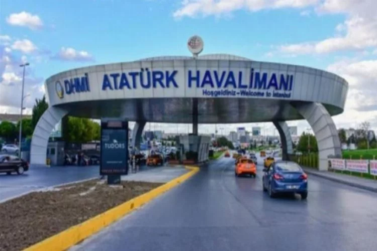 Atatürk Havalimanı'nda devir teslim tamamlandı