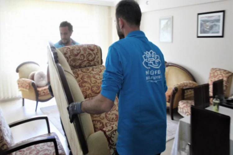 Bursa'da ikinci el mobilyalar çöp yerine ihtiyaç sahipleriyle buluştu