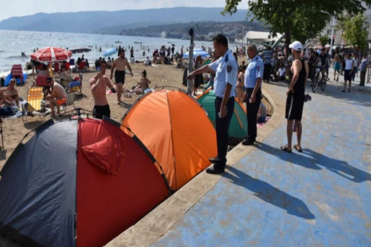 Kumla'da sahildeki çadırlar kaldırılıyor