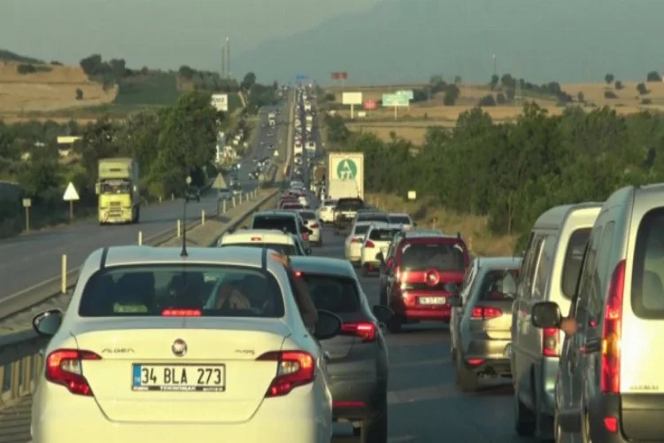 Bursa'da tatil dönüşü trafik kuyruğu