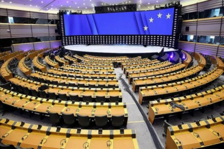 Avrupa Parlamentosu'ndaki liberaller isim değiştirdi