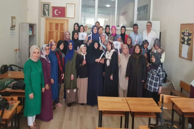 Ak Parti Osmangazi'den okuryazarlık seferberliğine katkı