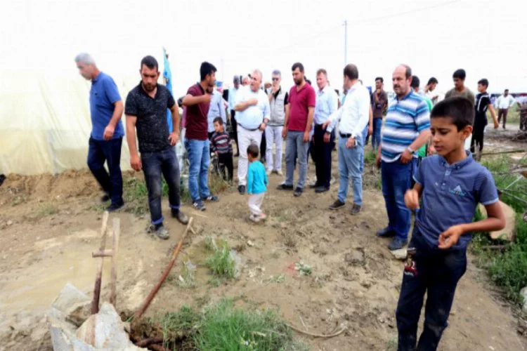 Yenişehir'de tarım işçilerini ziyaret edip, sorunlarını dinlediler