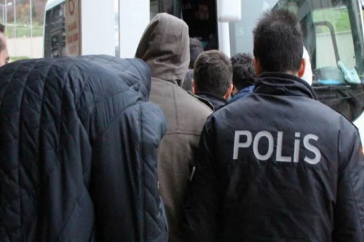 Bursa'da uyuşturucu operasyonunda çok sayıda gözaltı var!