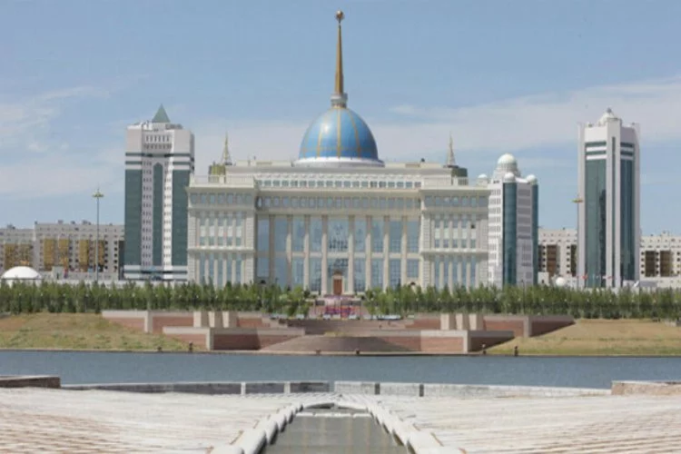 Kazakistan dar gelirlilerin borçlarını affediyor