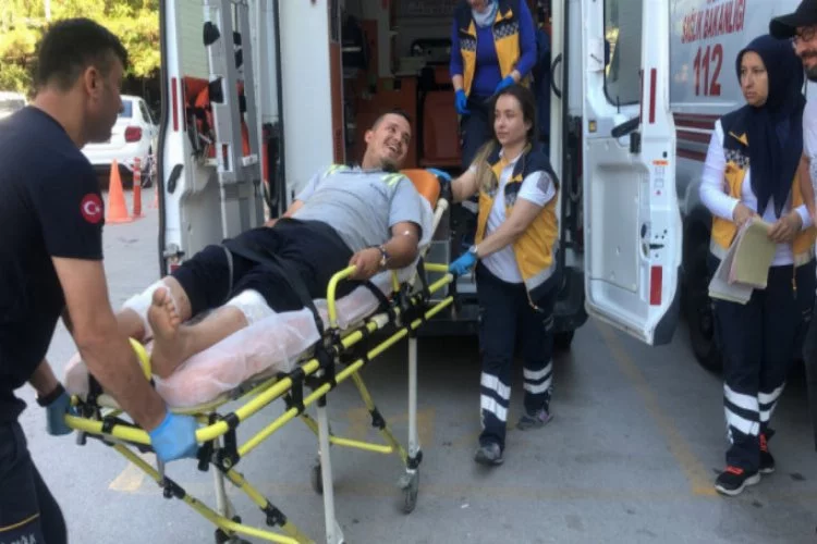 Bursa'da silahlı dehşet! Yolda gördüğü husumetlisini bacaklarından vurdu