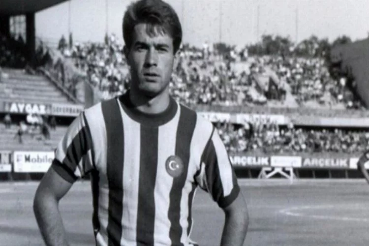Fenerbahçe'nin eski futbolcusu Şükrü Birand vefat etti