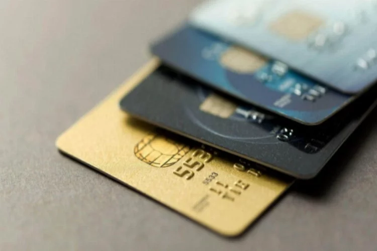 Kredi kartı sahipleri dikkat! Faiz oranları değiştirildi