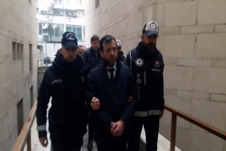 Bursa'da tefecilikle suçlanan avukatın ev hapsi kaldırıldı