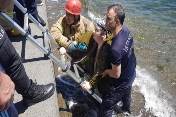 İstanbul'da bir kadın denize düştü!