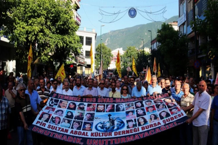 Madımak'ta hayatını kaybedenler Bursa'da anıldı