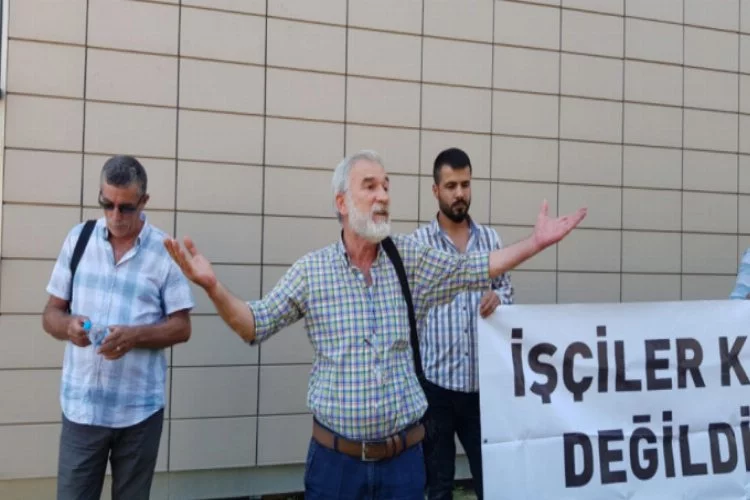 Bursa'da belediye önünde eyleme gözaltı!