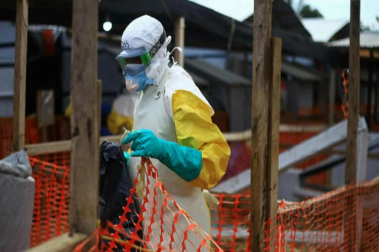 Bir haftada 48 kişi eboladan öldü