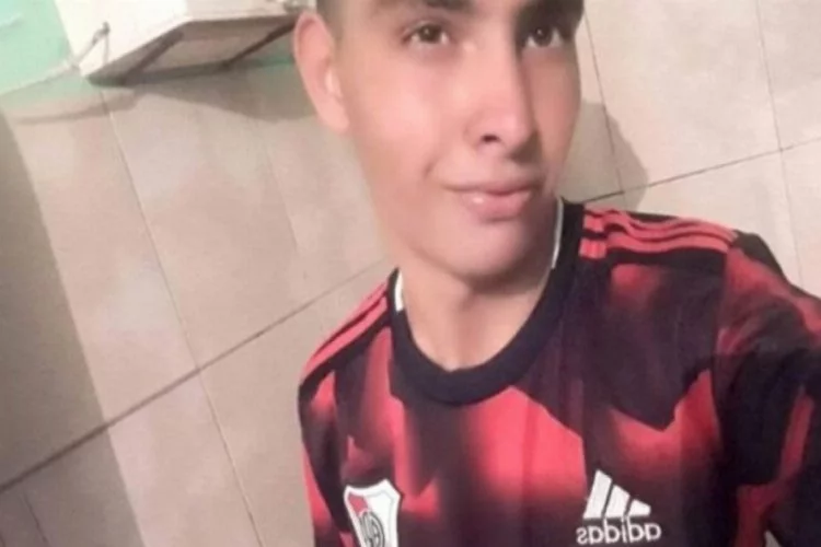 Sahada şok ölüm! Genç kaleci penaltı kurtarışına sevinirken hayatını kaybetti