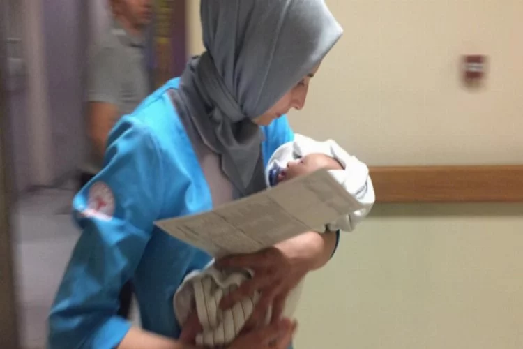 Bursa'da annesinin kucağında yaralanan bebek için seferber oldular!
