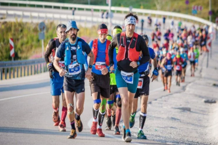 Bursa'da dev maratona renkli final