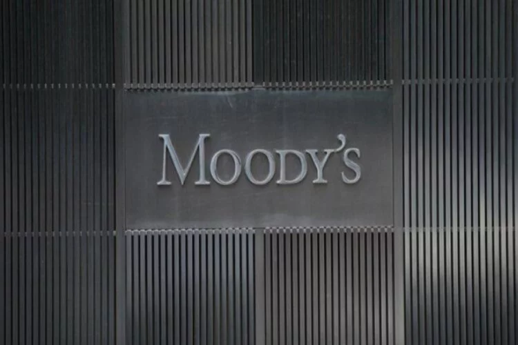 Moody's: İngiltere'de anlaşmasız ayrılık riski arttı