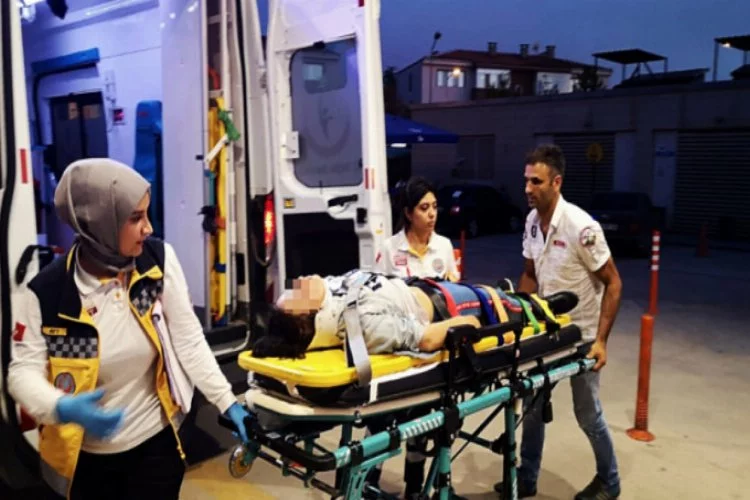 Bursa'da öfkeli baba dehşet saçtı! Kazadan burnu kanamadan kurtulan kızını...