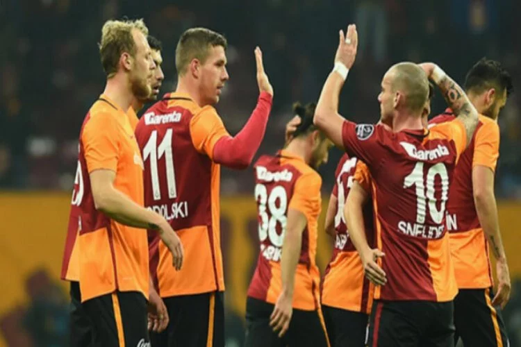 Galatasaray 61 açılış maçının 42'sinde galip