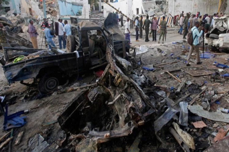 Somali'de askeri üsse bombalı saldırı!