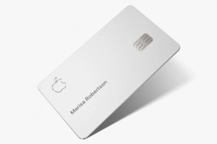 Apple'ın kredi kartı hizmete sunuldu