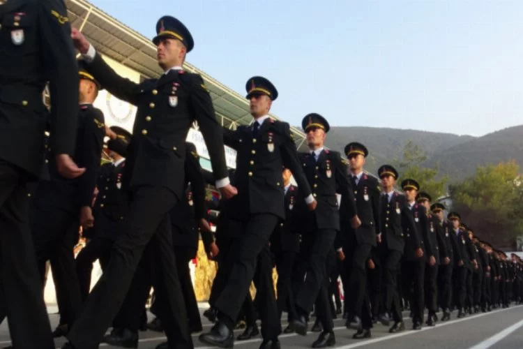 Işıklar Jandarma Meslek Yüksekokulu'nda mezuniyet gururu