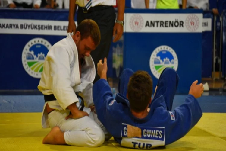 Osmangazili judoculardan altın ve bronz madalya