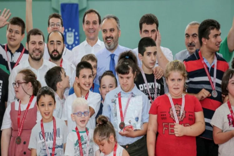 Bursa'da engel tanımayan şampiyonlar