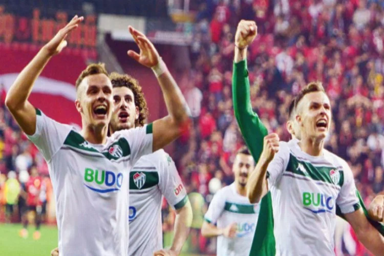 Bursaspor'un genç yıldızı: "Süper Lig'e çıkacağız"