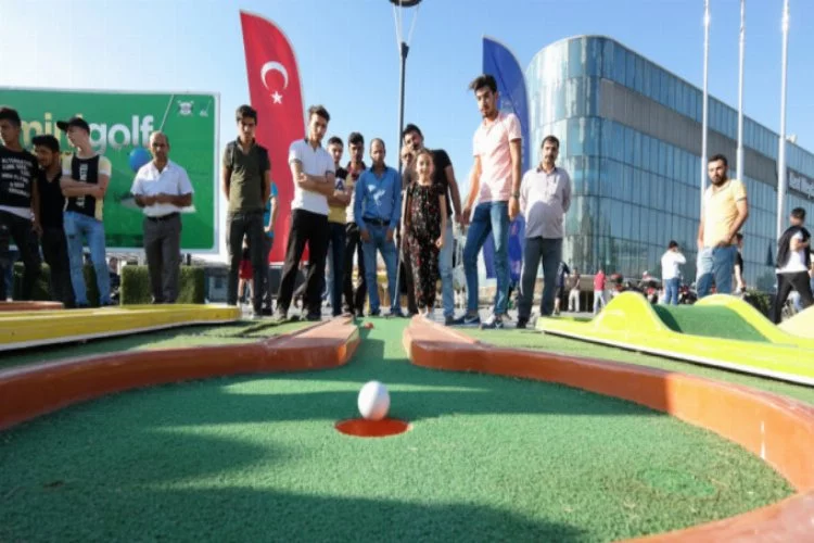 Bursa'da şehir merkezinde golf keyfi