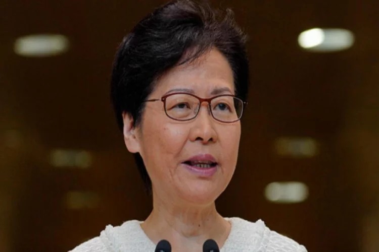 Hong Kong lideri diyalog çağrısını yineledi