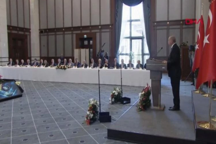 Erdoğan, Büyükşehir belediye başkanları toplantısında konuştu