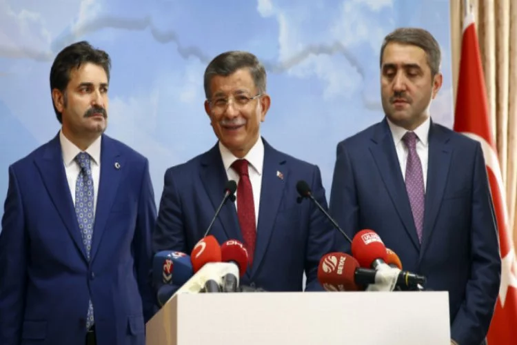 Ahmet Davuoğlu AK Parti'den istifa etti!