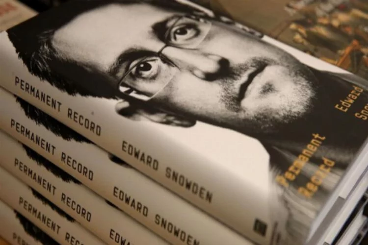 ABD'den Snowden'ın kitabına dava