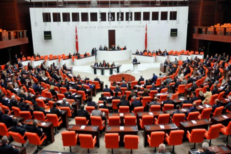Irak ve Suriye tezkereleri Meclis'te görüşülecek